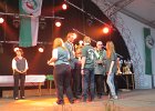 IMG 1410  Die BJT-Mannschaft aus Langförden nimmt den großen Pokal entgegen